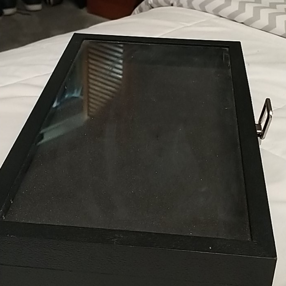 Glass ring case - Picture 2 of 4